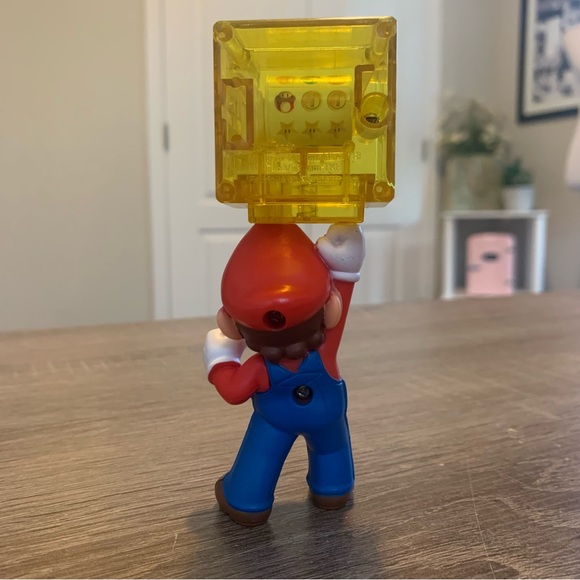 Nintendo Mario for McDonalds Interactive Happy Meal Toy from 2018 - Picture 5 of 8